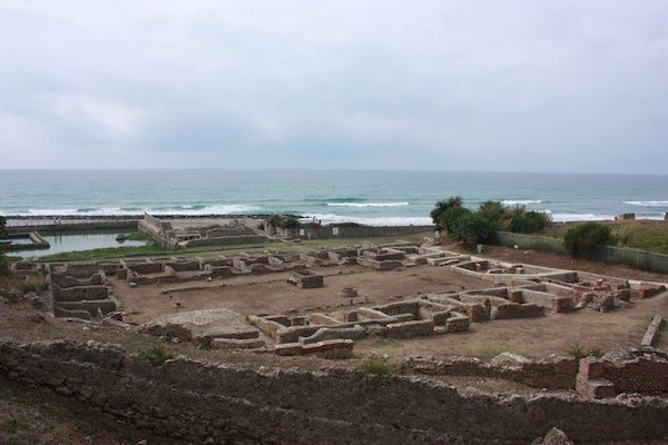 Ruins of Tiberius Palace: visiting them is one of the best things to do in Sperlonga Italy