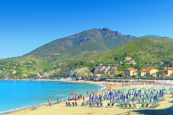 family friendly beach in Liguria