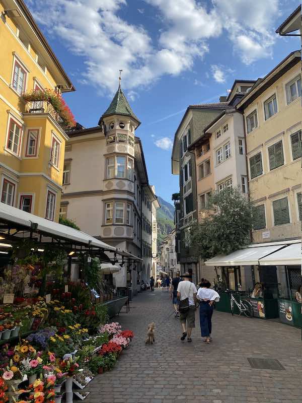 Bolzano Piazza delle Erbe area