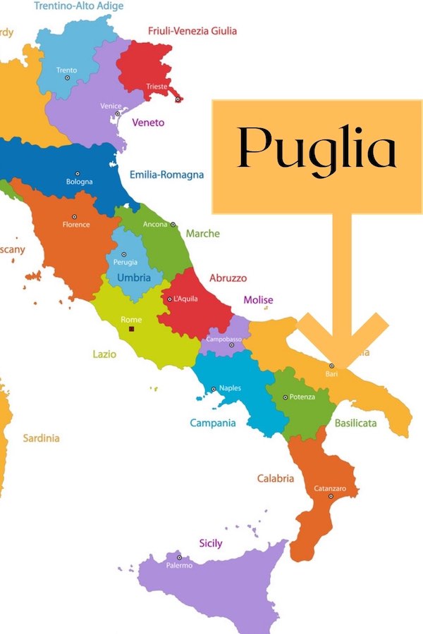 Classic Style Simple Map of Puglia