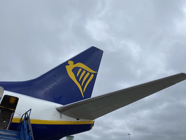 Ryanair plane 