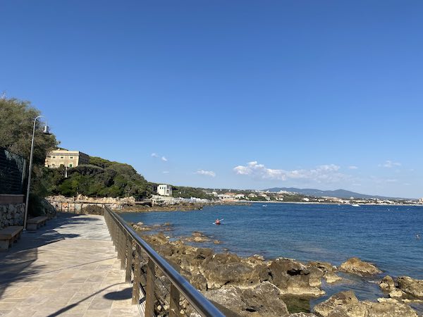 Baracchina Promenade in Castglioncello