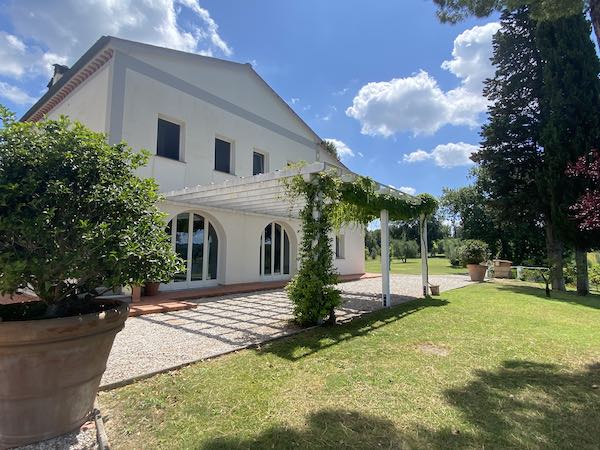 Tenuta Chiudendone main house