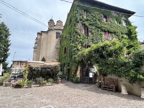 Neive, Piedmont town